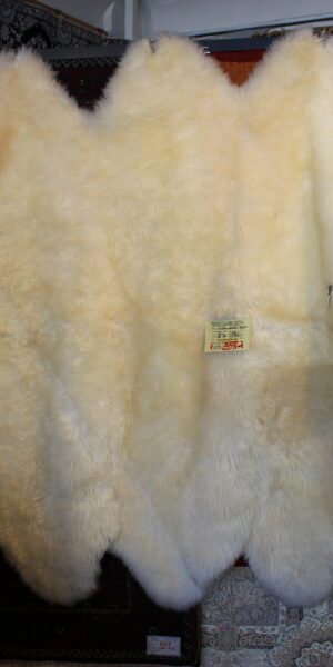 Large Sexto sheepskin Rug, Ivory 180cm x 145cm